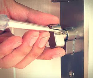 Community Locksmith Store Los Angeles, CA 310-819-4234 - lock-locksmiths